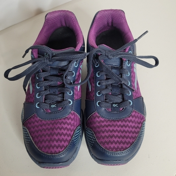 Kuru Women's Quantum Structured Stability Everyday Walking Sneaker - 7.5 Wide - Picture 7 of 15